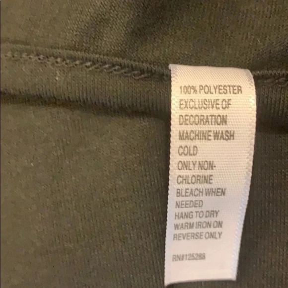 Cropped Graphic T-Shirt BABE graphic Black - Picture 4 of 5